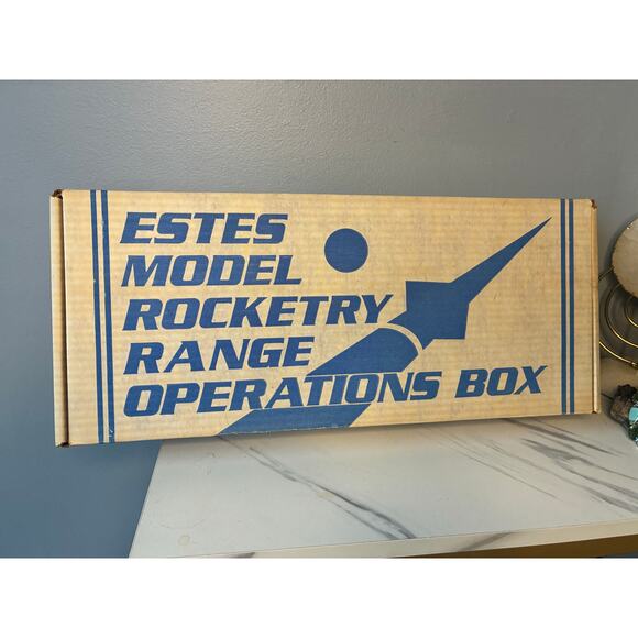 Estes Model Rocketry Starter Kit Range Operations Box Nearly Complete w/ Engines - Picture 6 of 8